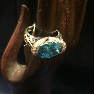 💍Sterling silver with unique detail